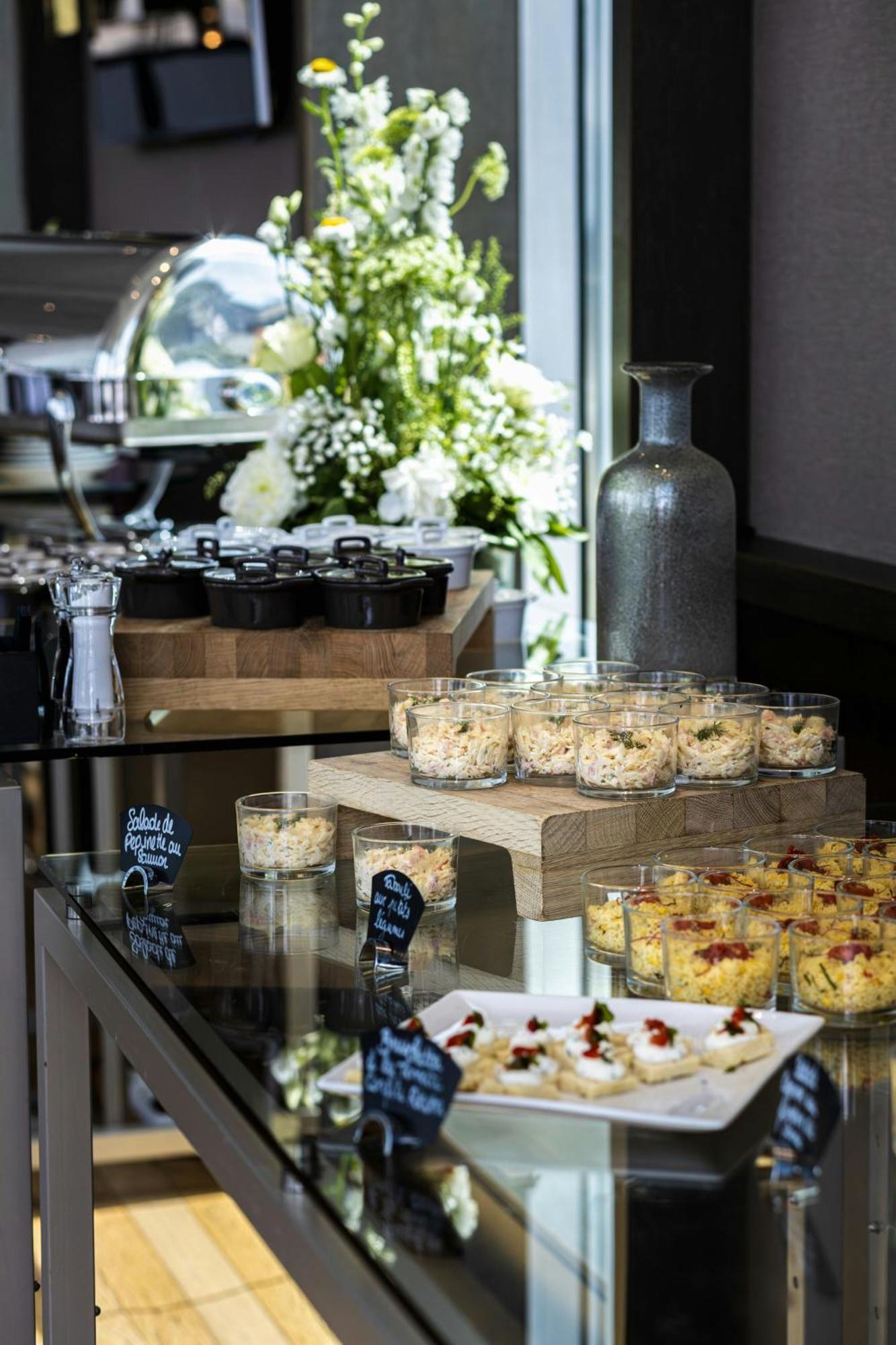 Ac Hotel By Marriott Paris Le Bourget Airport Dugny Экстерьер фото