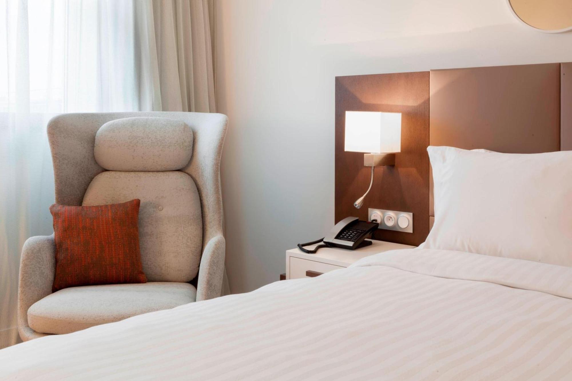 Ac Hotel By Marriott Paris Le Bourget Airport Dugny Экстерьер фото